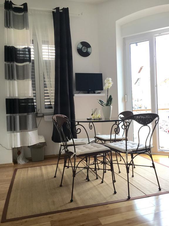 Ana Apartment Пула Екстер'єр фото